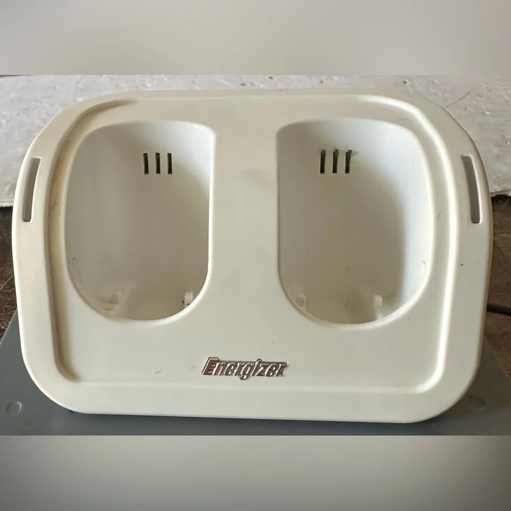 ENERGIZER 2X Charger System for Nintendo Wii Remote PL-7522 Double Charging Dock